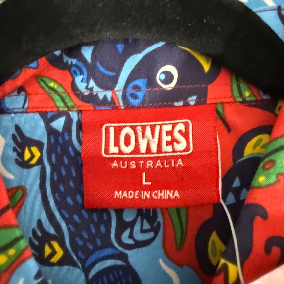 Lowes Australia Shirt Mens Large Red National Animals Short Sleeve NWT - Picture 3 of 7